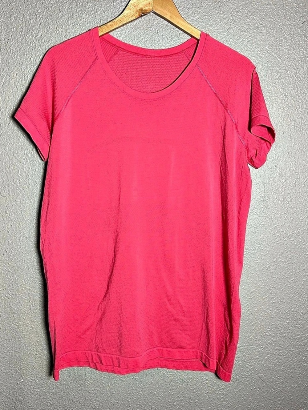 lululemon Swiftly Tech Short-Sleeve Shirt 2.0 Pink